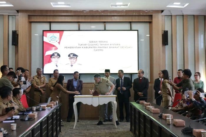 pemkab_pakpak_bharat_dan_gkppd_resmi_sepakati_tukar_guling_aset_setelah_13_tahun