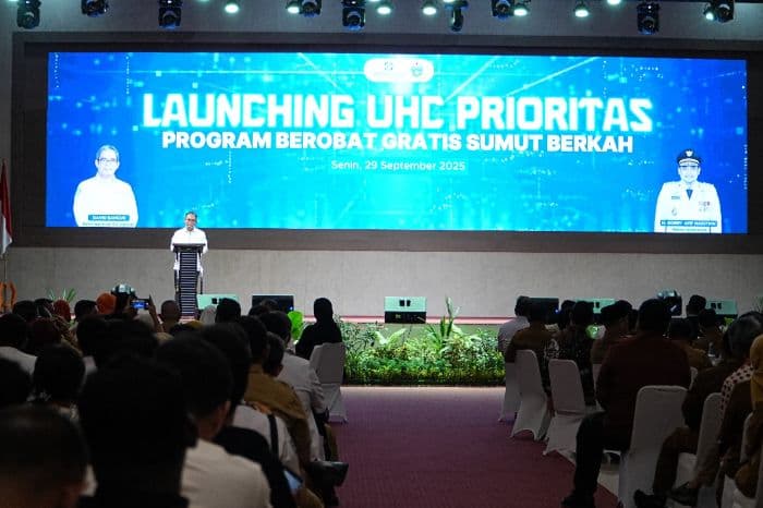 sumut_resmi_raih_uhc_prioritas_seluruh_warga_terjamin_jkn_dan_layanan_berobat_gratis