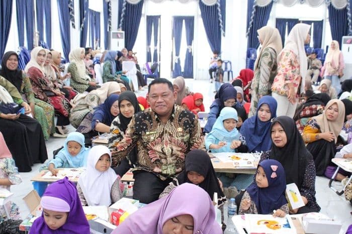wabup_labuhanbatu_dorong_batik_jadi_warisan_budaya_sejak_dini