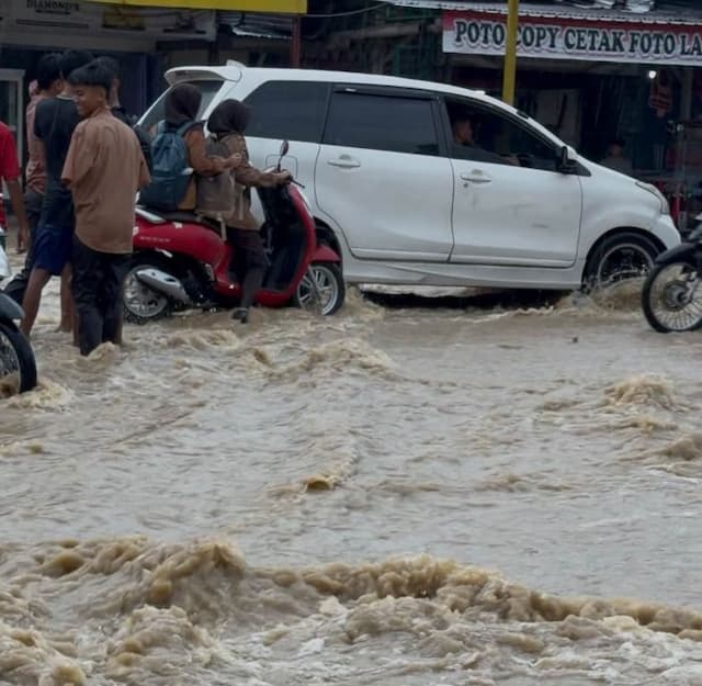 jalinsum_gebang_langkat_terendam_rumah_warga_ikut_kebanjiran