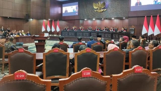 sidang_mk_ungkap_dokumen_pendidikan_gibran_kemendikdasmen_sebut_tak_ada_ijazah