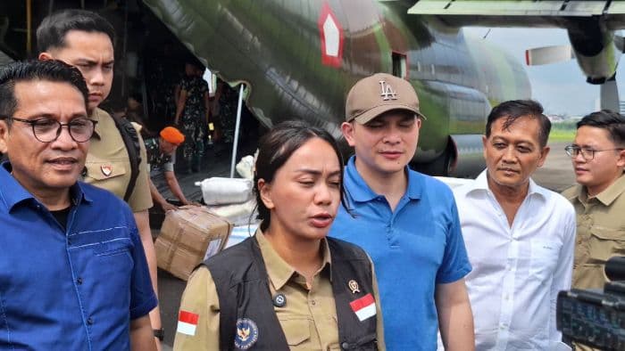 bantuan_logistik_tiba_di_sumut_utusan_khusus_presiden_kawal_10_ton_beras_melalui_hercules_ke_sibolga_dan_tapteng