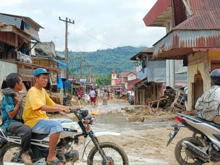 lbh_medan_desak_longsorbanjir_di_aceh_sumut_dan_sumbar_ditetapkan_bencana_nasional