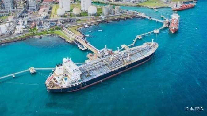 pt_chandra_daya_investasi_tbk_bangun_tangki_bitumen_siapa_mereka_dan_apa_fokus_bisnisnya