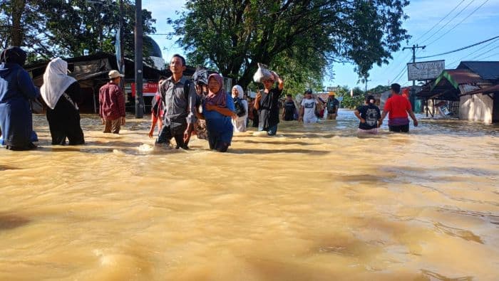 update_122527_kk_terdampak_dan_11_warga_meninggal_akibat_banjir_langkat