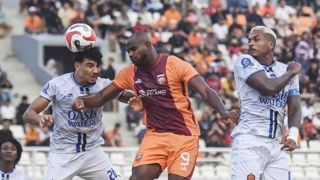 hasil_super_league_dwigol_vinicius_tekuk_psm_21_borneo_fc_naik_lagi_ke_puncak_klasemen