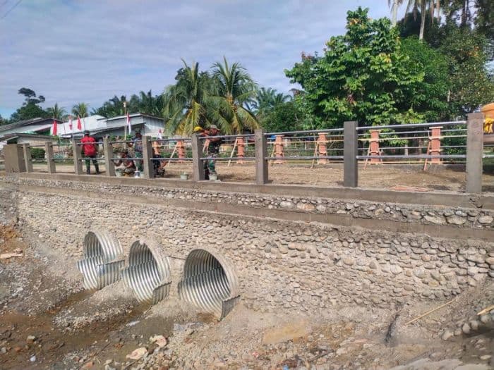 pembangunan_jembatan_aramco_di_sawit_sebrang_telah_rampung_95_persen