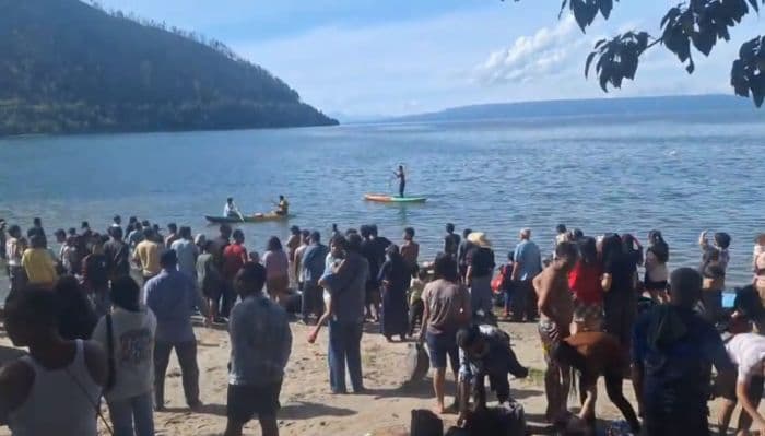 wisatawan_remaja_asal_taput_tewas_tenggelam_di_danau_toba
