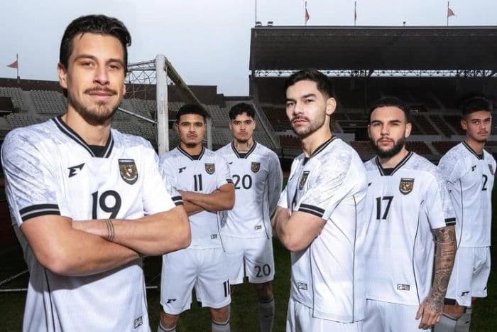 jersey_tandang_timnas_indonesia_yang_baru_dirilis_ini_modelnya
