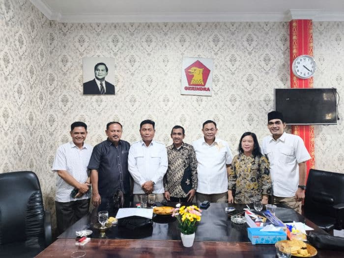 silaturahmi_ke_gerindra_dprd_deli_serdang_lom_lom_suwondo_siap_jalankan_program_presiden_prabowo