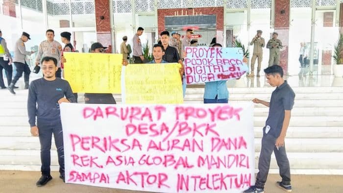 dugaan_penyimpangan_bkk_pojok_baca_digital_di_batu_bara_mahasiswa_dan_pemuda_ajukan_7_tuntutan
