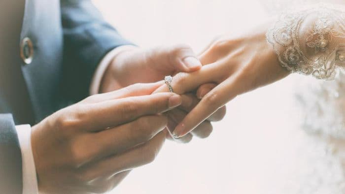 gugatan_nikah_beda_agama_ditolak_mahkamah_konstitusi
