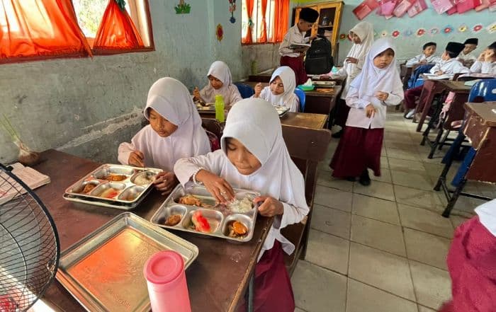 program_mbg_di_asahan_berkembang_pesat_64_dapur_serap_3008_tenaga_kerja