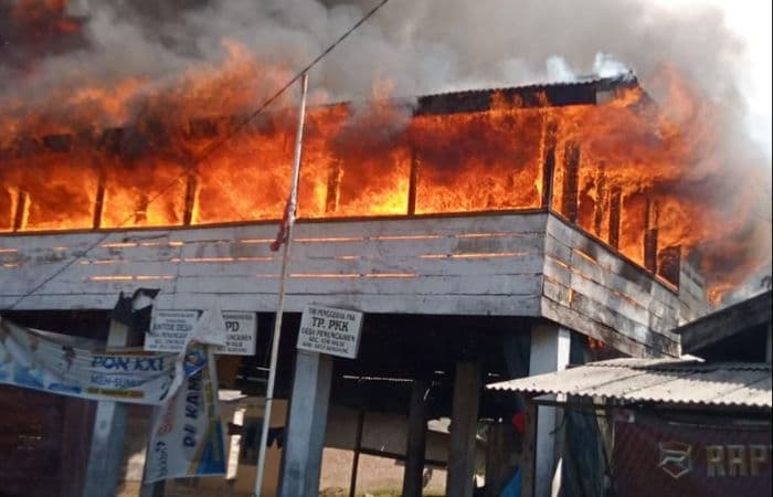 kantor_desa_di_deli_serdang_terbakar_7_laptop_hangus