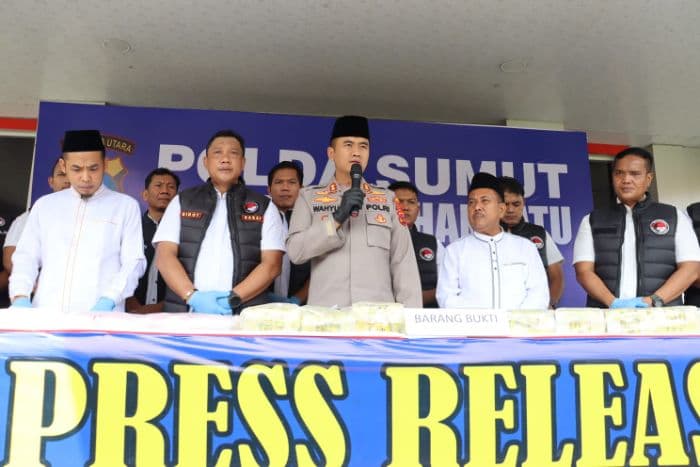 polres_labuhanbatu_gagalkan_315_kg_sabu_dan_30_ribu_ekstasi_jaringan_internasional