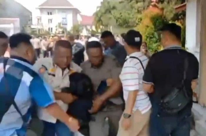 bkd_dprd_pematangsiantar_belum_terima_surat_aduan_bem_fe_usi