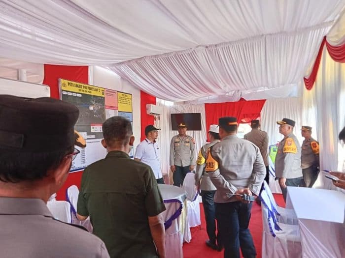 kompolnas_ke_batu_bara_cek_prosedur_pos_pelayanan_mudik_