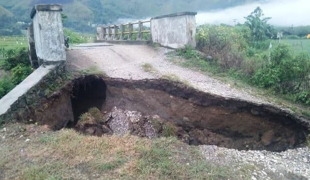 warga_kecewa_dua_tahun_kerusakan_jembatan_sosornangka_samosir_tak_kunjung_diperbaiki_