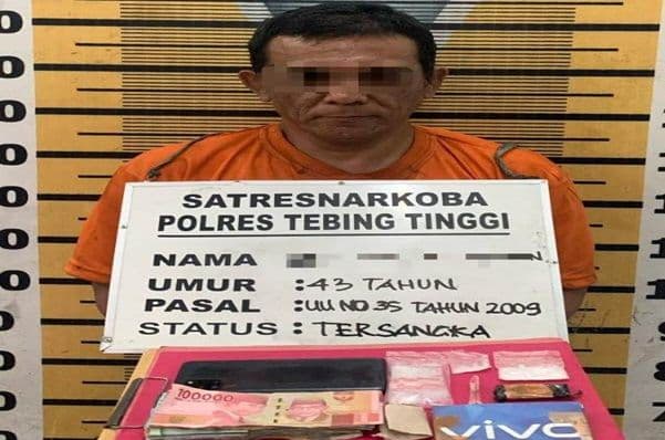 pria_pengangguran_ditangkap_di_tebing_tinggi_miliki_395_gram_sabu