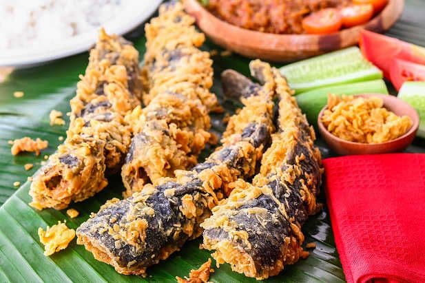 bukan_dari_bentuknya_setelah_digoreng_ahli_ungkap_cara_pilih_lele_segar