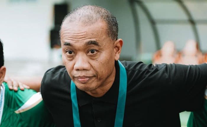 fakta_eko_purdjianto_tetap_dampingi_psms_hadapi_persiraja_meski_sedang_berduka_