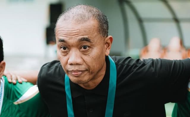 fakta_eko_purdjianto_tetap_dampingi_psms_hadapi_persiraja_meski_sedang_berduka_