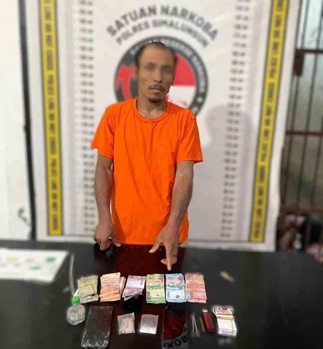 polsek_raya_kahean_tangkap_terduga_pengedar_sabu_di_perkebunan_sawit
