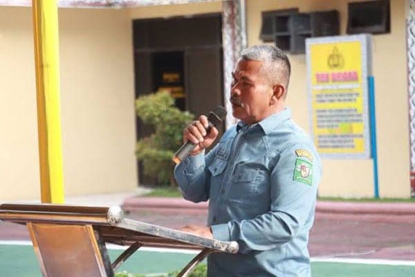 asn_pemkab_simalungun_wajib_nyanyikan_indonesia_raya_tiap_pagi