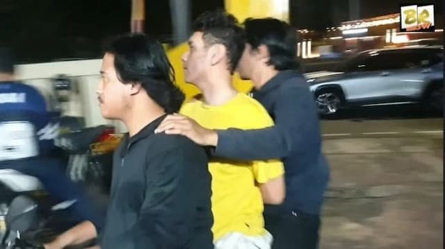 polisi_sita_enam_video_syur_aktor_yang_peras_kekasih_sesama_jenis