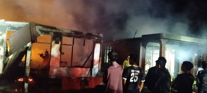 empat_unit_rumah_hangus_terbakar_di_sipoholon_taput_penyebab_masih_diselidiki