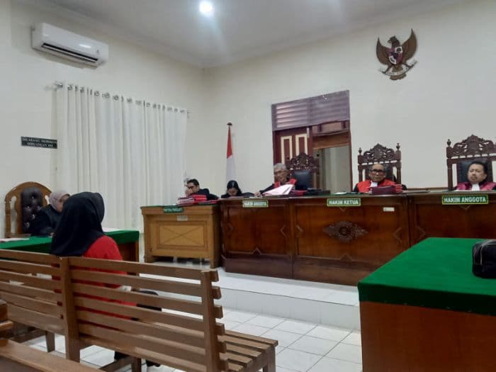 wanita_yang_buang_bayi_di_kompleks_bilal_prima_mulai_diadili_di_pn_medan