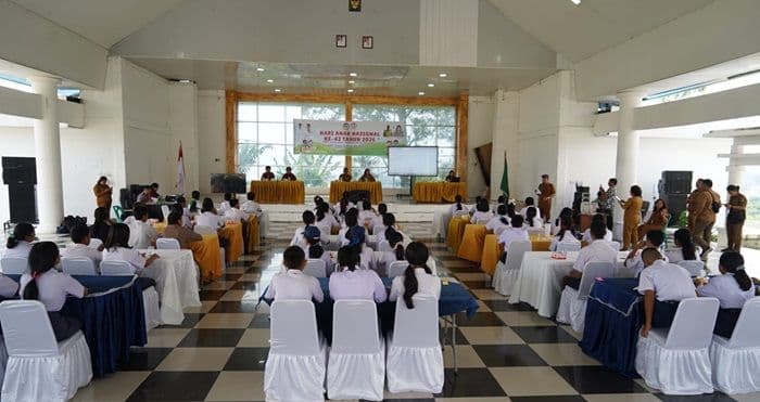 hari_anak_nasional_di_toba_lomba_cerdas_cermat_smp_disiapkan_cetak_sdm_berdaya_saing