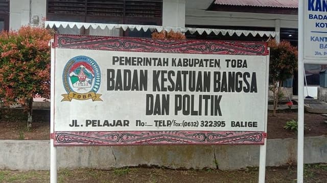 pemkab_toba_imbau_warga_kibarkan_bendera_merah_putih_selama_agustus