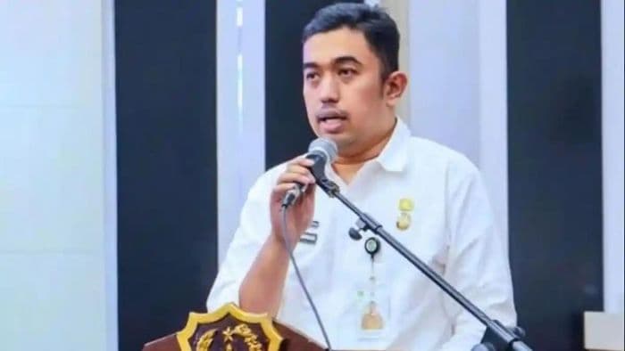 rico_waas_tunjuk_erfin_fachrurrazi_sebagai_plh_sekda_kota_medan