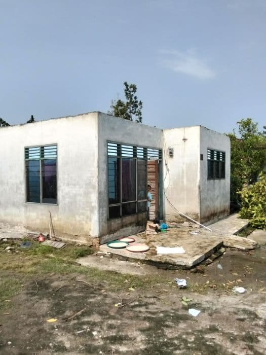 angin_kencang_terjang_kecamatan_beringin_atap_puluhan_rumah_warga_terbang