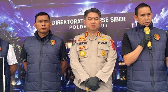 irt_ditangkap_polda_sumut_karena_live_streaming_konten_pornografi_di_tiktok_