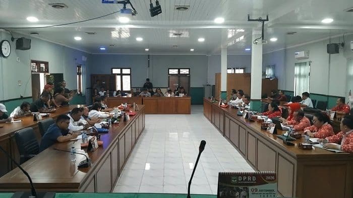 rdp_komisi_iii_bahas_keluhan_warga_tomuan_soal_asap_pt_ssu_yang_sudah_mengikuti_aturan_pemerintah