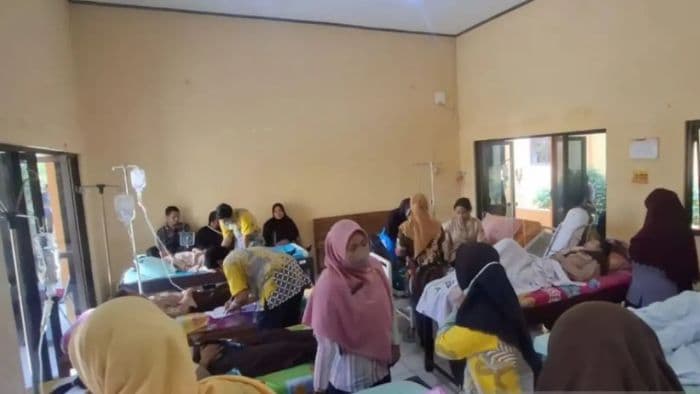 127_siswa_purworejo_diduga_keracunan_makan_bergizi_gratis_23_dirawat_di_rs