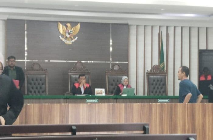 divonis_mati_pelaku_pembunuhan_dan_pelecehan_seksual_siswi_smp_di_sergai_akhirnya_dihukum_setimpal