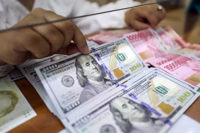 rupiah_perkasa_ditutup_di_rp16563_per_dolar_as_the_fed_jadi_kunci