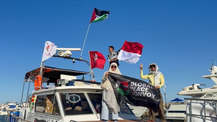 zionis_serang_kapal_global_sumud_flotilla_begini_nasib_wanda_hamidah_dan_relawan_indonesia