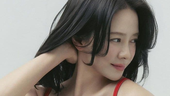 song_ji_hyo_jadi_model_lingerie_untuk_brand_miliknya_foto_natural_tuai_sorotan_