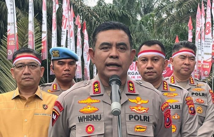 usai_dilantik_kapolri_suyudi_ario_seto_rotasi_sejumlah_pejabat_polri_kapolda_sumut_berganti