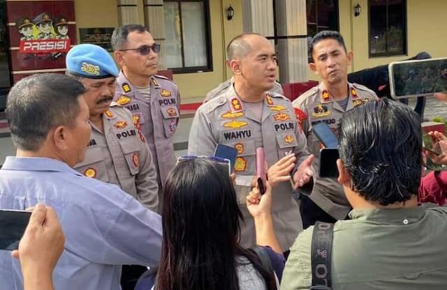kapolres_tapteng_ajak_media_perangi_hoaks_dan_jaga_kondusifitas