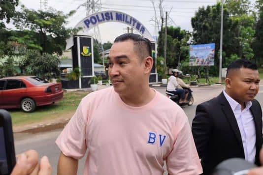 oknum_polisi_ditangkap_karena_peras_warga_batam_rp_1_miliar_tujuh_anggota_tni_ikut_terlibat
