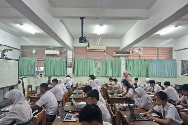 tka_2025_digelar_serentak_pemerintah_tegaskan_tidak_menentukan_kelulusan_siswa