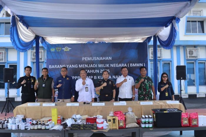 bea_cukai_kualanamu_musnahkan_4442_barang_sitaan_senilai_rp519_juta_untuk_lindungi_masyarakat