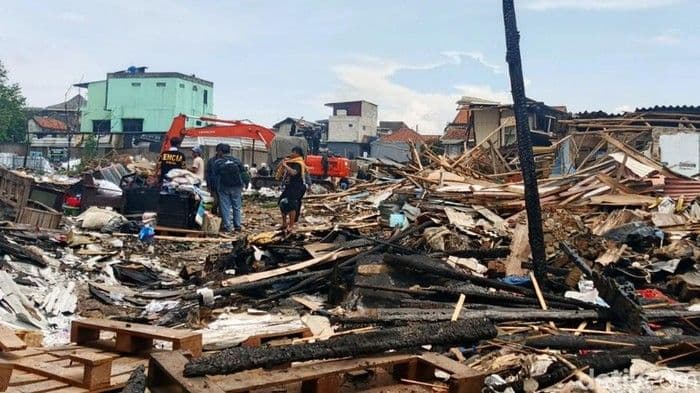 bentrokan_pengosongan_lahan_sukahaji_bandung_mereda_warga_masih_bertahan