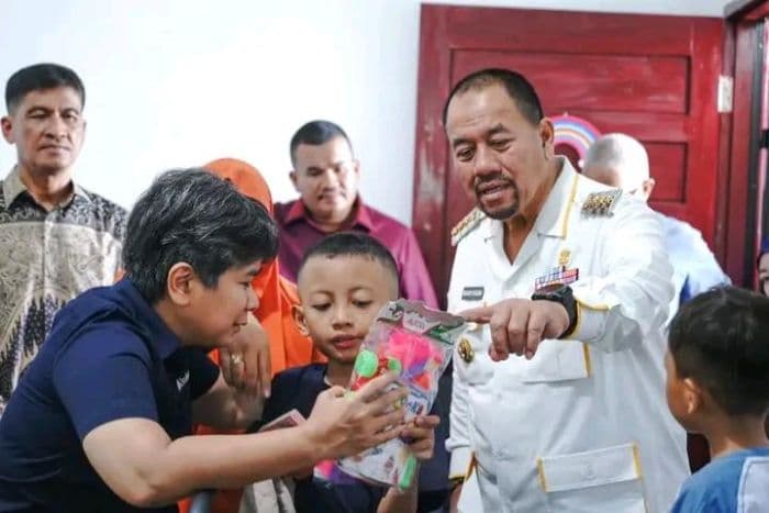 bupati_batu_bara_kunjungi_pusat_terapi_inklusi_smart_kids_untuk_anak_berkebutuhan_khusus