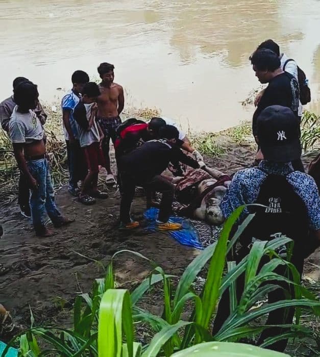mayat_pria_tanpa_identitas_ditemukan_di_pinggir_sungai_belawan_diduga_korban_banjir